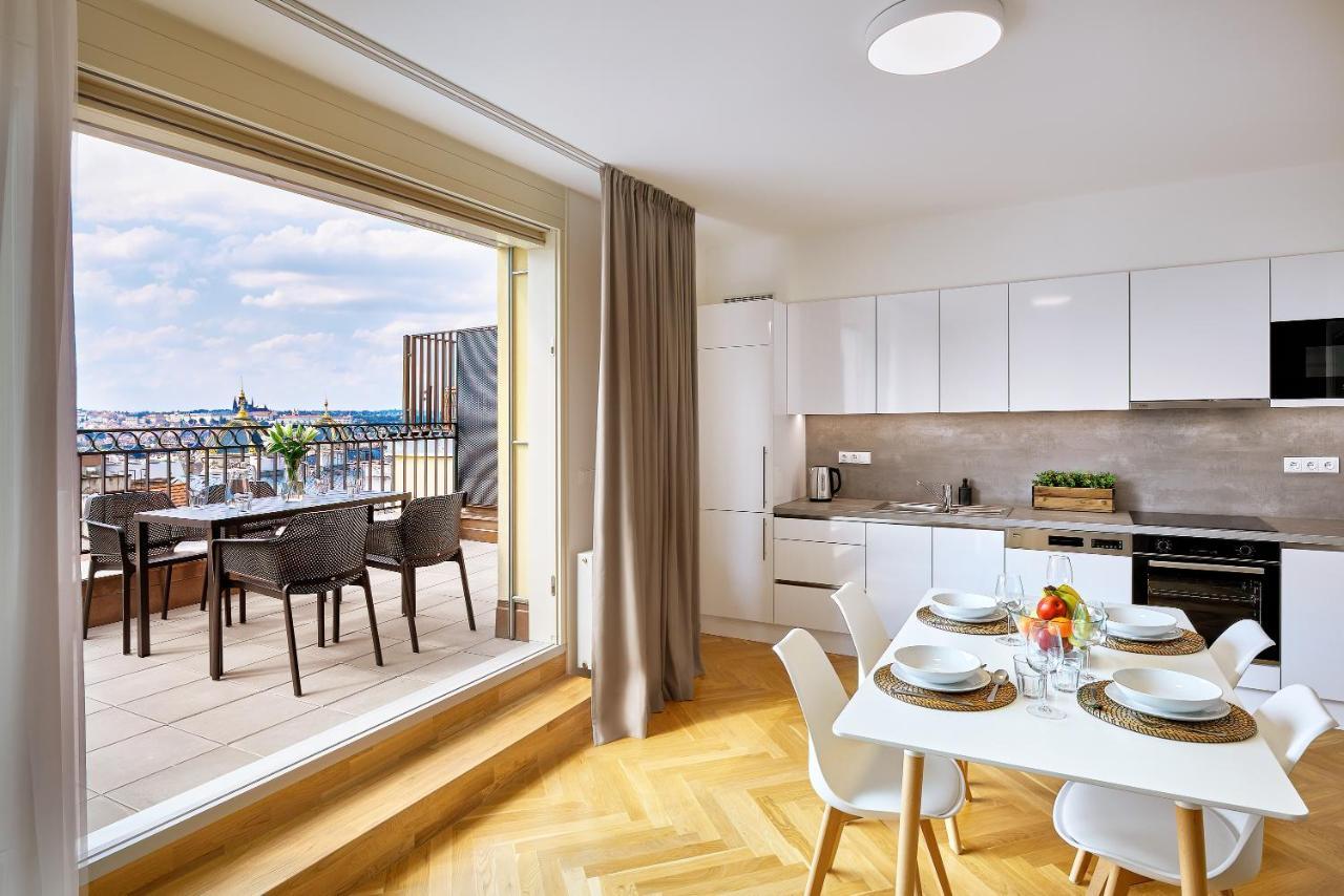 Downtown Rubesova Apart-hotel